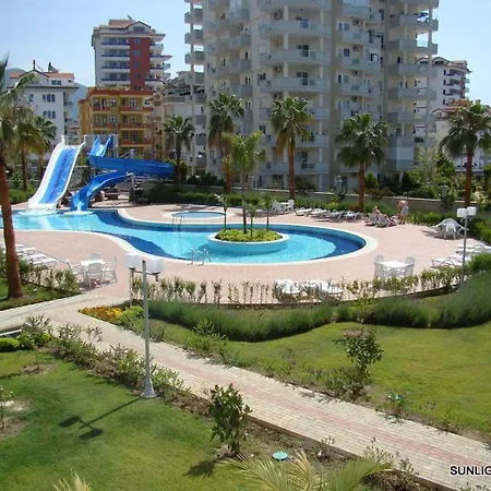 Apartment Crystal Garden A I *
